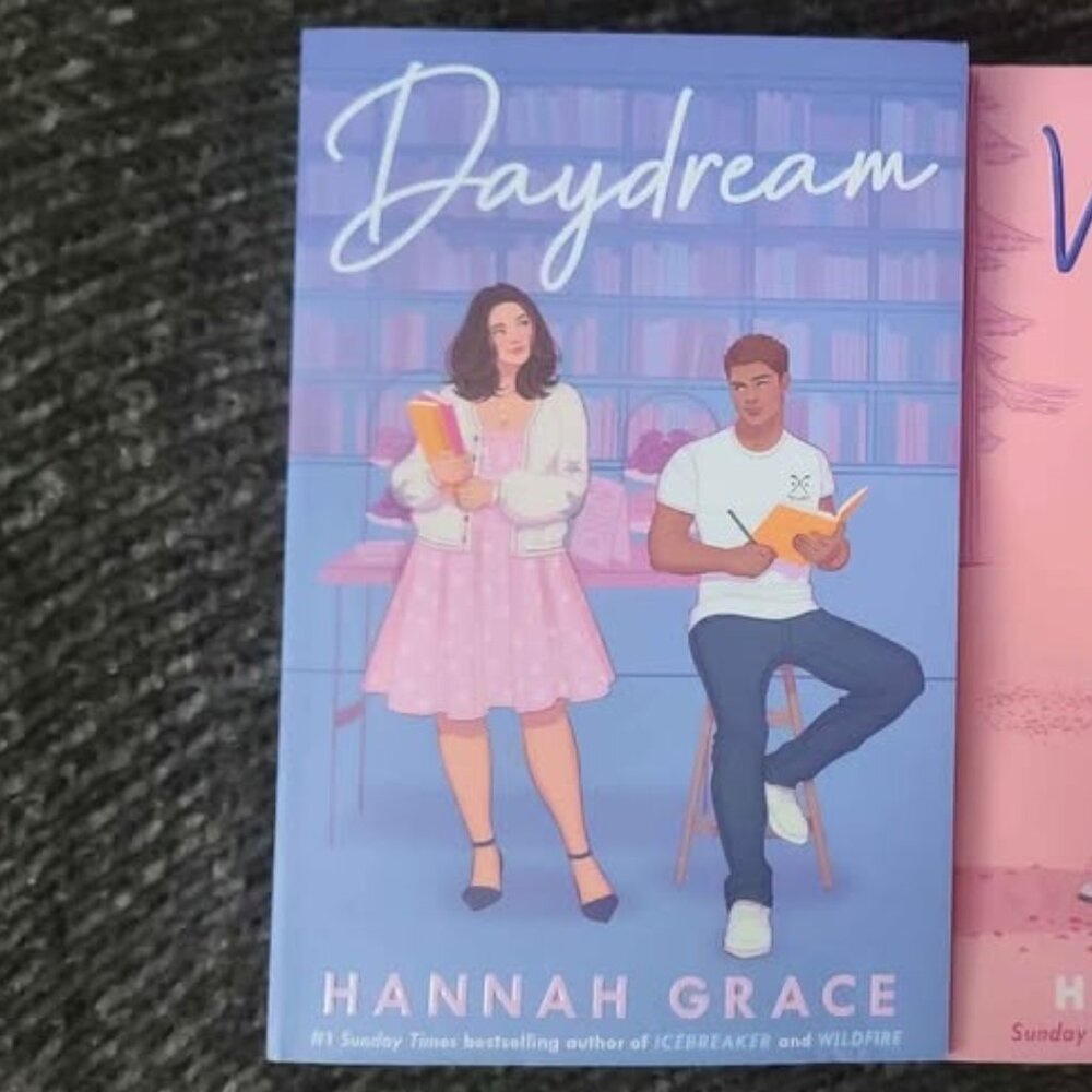(Daydream)#1 New York Times bestseller!
